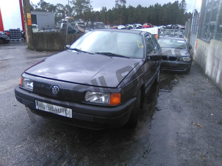 VW Passat B4 Saloon [1988-1997]